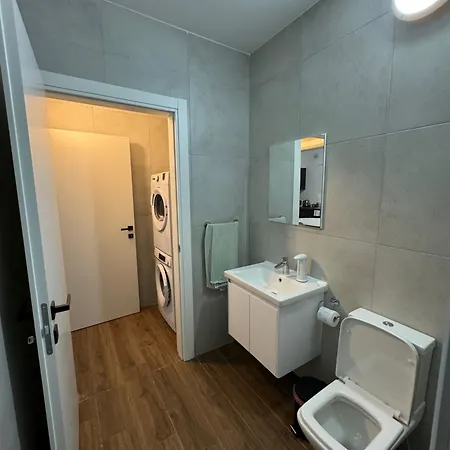 Apartment Modern In