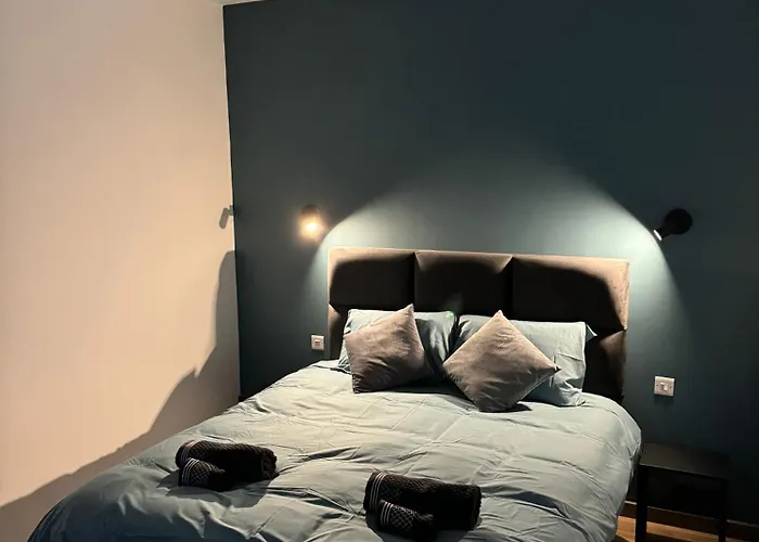 Modern In Apartment Victoria